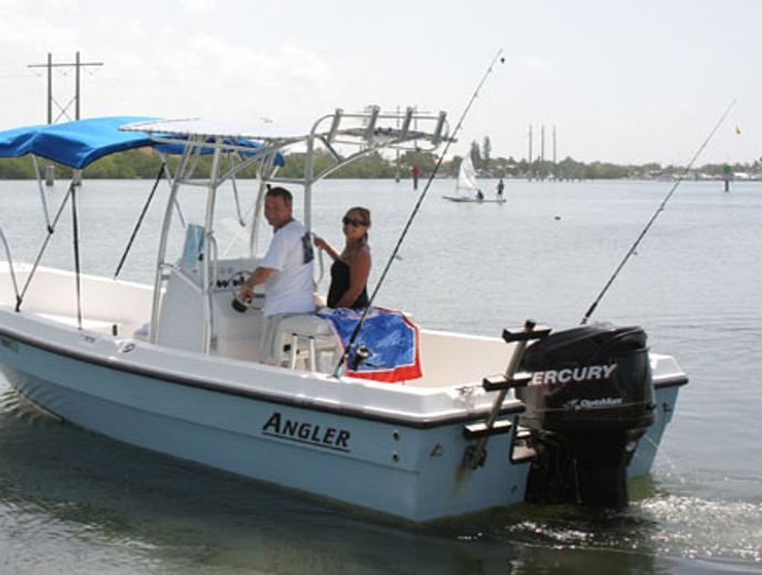 Key West 22′ Angler Panga Boat Rental Image 1