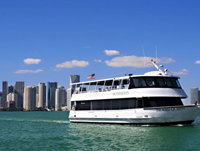 Deluxe Miami Boat Tour Image 5