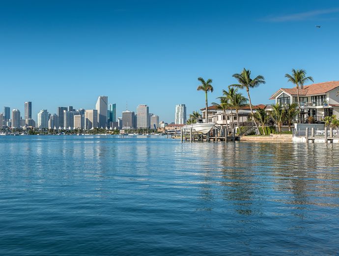 Deluxe Miami Boat Tour Image 3