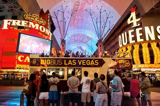 Big Bus Las Vegas: Sightseeing Night Tour by Open-Top Bus