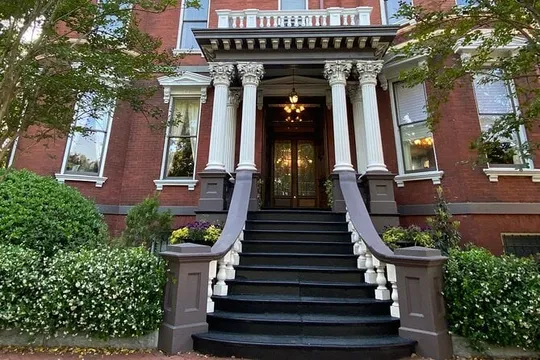 Savannah Historic District Walking Tour