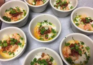 Southern Flavors Food, Pub Crawl, and History Walking Tour