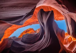 Antelope Canyon and Horseshoe Bend Day Trip from Las Vegas