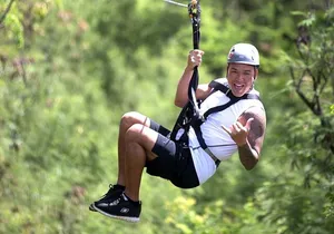 1-Hour 3 Zipline Tour at Coral Crater