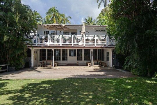 Afternoon at McGarret - Hawaii 5-0 TV Tour