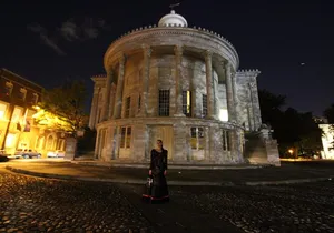 Ghost Tour of Philadelphia by Candlelight