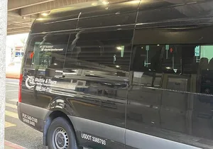 Airport Shuttle - HNL Airport to Waikiki