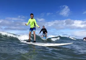 Beginner Group Surf Lesson on Maui South Shore