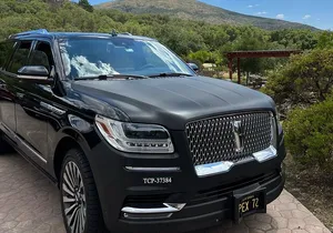 6-Hour Private Wine Country Tour of Napa Valley (up to 6 people) in Large SUV