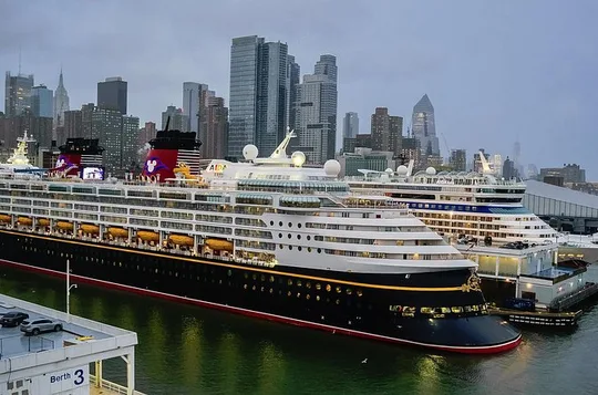 NYC Private Luxury SUV Tour/Pre-Cruise Highlights & Port Drop-Off