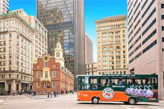 Boston Hop-On Hop-Off Trolley Tour with 13 Stops