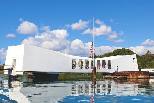 Pearl Harbor, USS Arizona and Honolulu City Tour