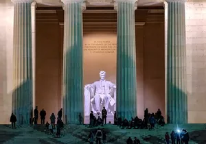 Day or Night Grand Tour of DC with Optional Mount Vernon Upgrade