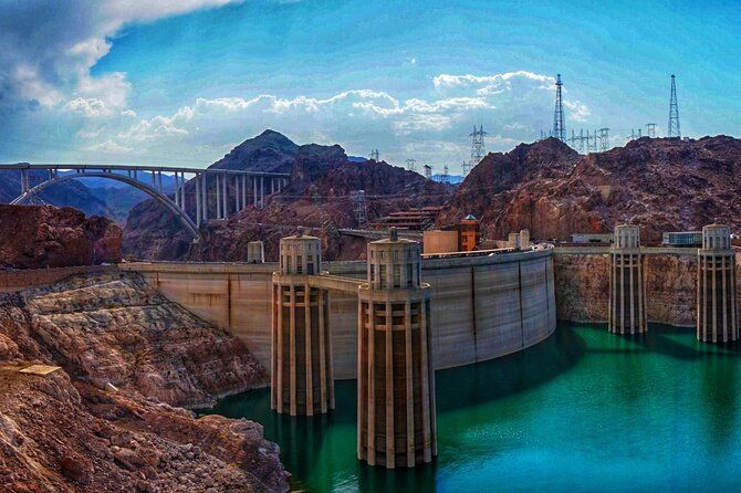 Small Group Grand Canyon, Hoover Dam, 7 Magic Mountains VIP Tour