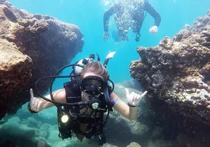 Beginner Scuba Diving Adventure with Videos in Honolulu
