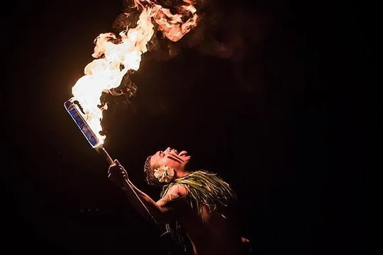 Big Island, Hawaii: Admission to Voyagers of the Pacific Luau
