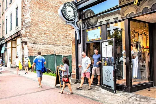 Savannah First Squares Culinary & Cultural Walking Food Tour