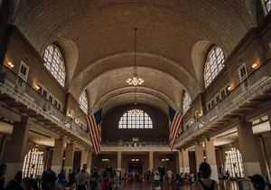 Statue of Liberty and Ellis Island Guided Tour with Ferry