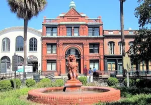 Historic Savannah Guided Walking Tour