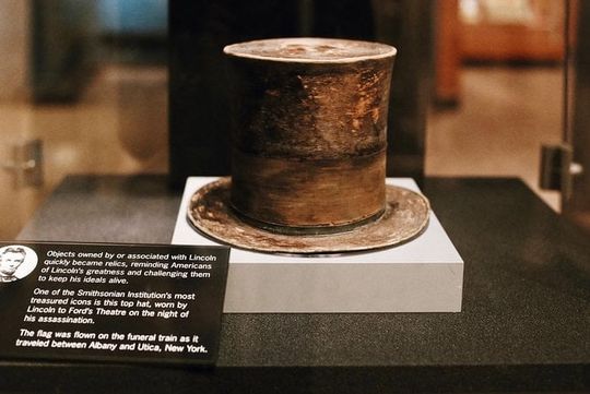 Smithsonian Museum of American History Semi-Private 8ppl Max