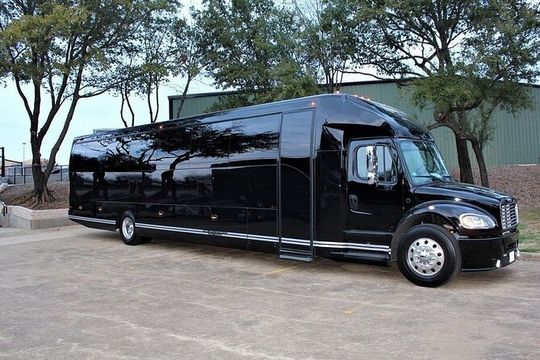 Executive Bus Private Day & Night Custom Tours of Washington DC