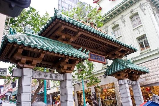 Chinatown & North BeachLittle Italy: 7 Tastings & History