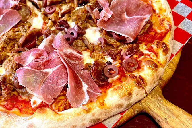 NYC: Greenwich Village Food Tour with 6 Locals Favorites Dishes