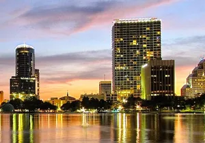 Self-Guided Walking Audio Tour around Lake Eola in Orlando