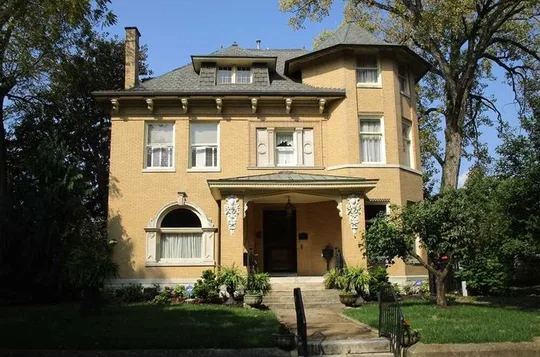 Historic Old Louisville Walking Tour