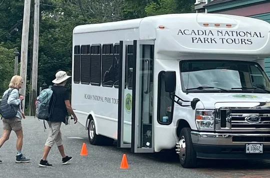 Narrated Bus Tour of Bar Harbor and Acadia National Park