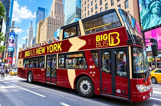New York: Hop-On Hop-Off Tour by Open-top Bus with 19 Stops