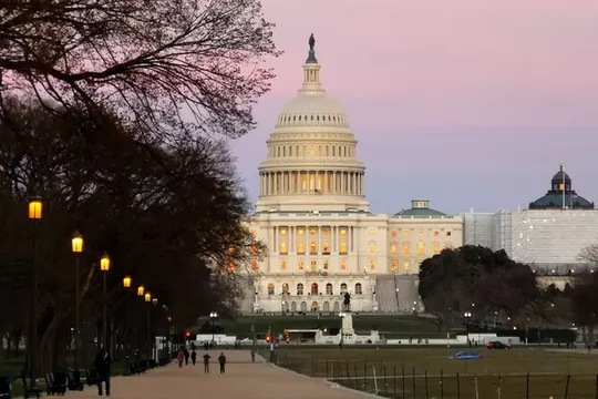 Big Bus DC: Monuments & Memorials Night Tour by Open-top Bus