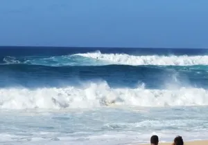 6-Hour Private Customized Luxury Convertible Tour of Oahu's North Shore