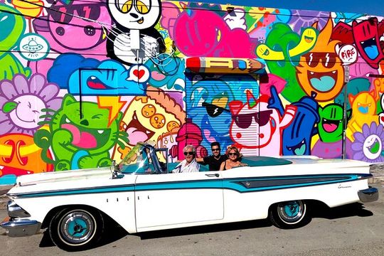 Classic Car Tour of Miami Beach, Wynwood and Little Havana