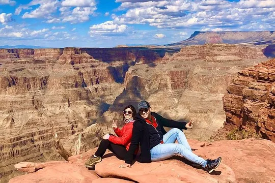 Grand Canyon West, Hoover Dam Stop, Breakfast, Lunch & Skywalk