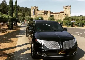 6-Hour Private Wine Country Tour of Napa in Lincoln MKT Limo (up to 8 people)