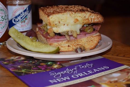 French Quarter walking Food Tour: Signature Tastes of New Orleans