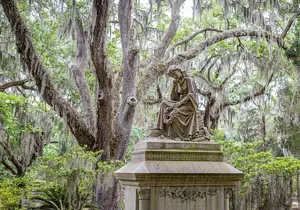 Bonaventure Cemetery & Wormsloe State Historic Site Tour