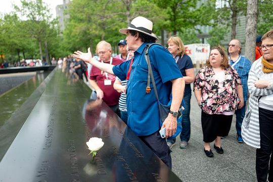 NYC Highlights Private Tour by Foot and Subway