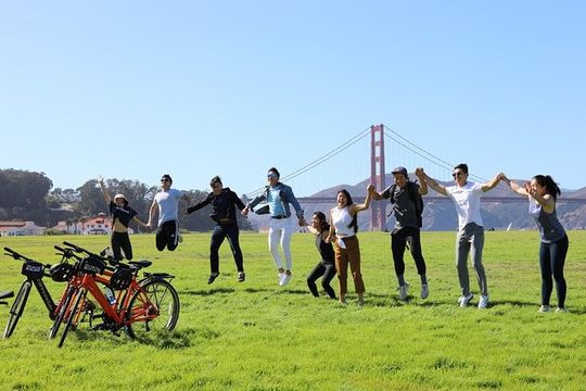 Scenic Golden Gate Bridge to Sausalito Bike Tour