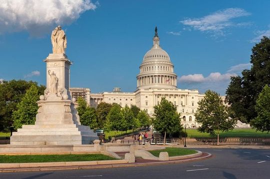 DC Monuments & Memorials Guided Minibus City Tour