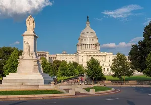 DC Monuments & Memorials Guided Minibus City Tour