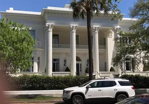 Historic Homes of Savannah Guided Walking Tour