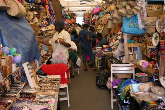 Dilly Dally Walking Tour of Nassau Attractions