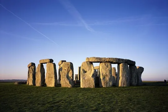Stonehenge Half Day Tour with Entry and Extra Time