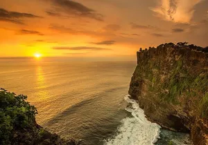 Private Tour Bali Beaches and Uluwatu Temple with Dinner