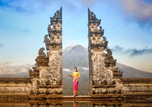 Bali Instagram Tour - Lempuyang Bali Gate of Heaven