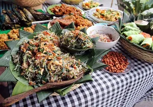 PRIVATE Ubud Market Tour & Balinese Cooking Class with Putu