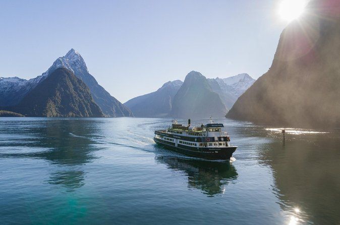 Milford Sound Day Trip from Queenstown