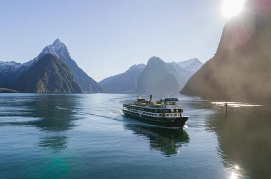 Milford Sound Day Trip from Queenstown